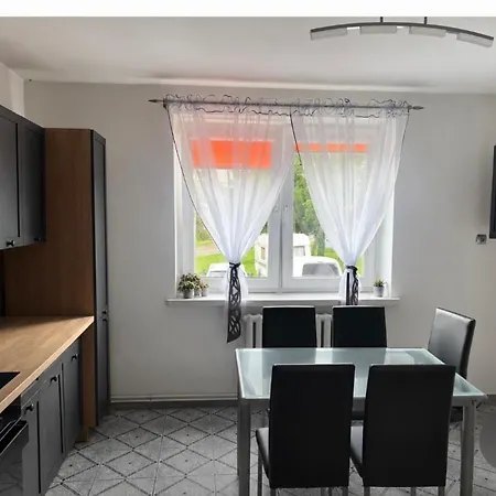 Privatunterkunft Pracownicze 80 Zl Doba *